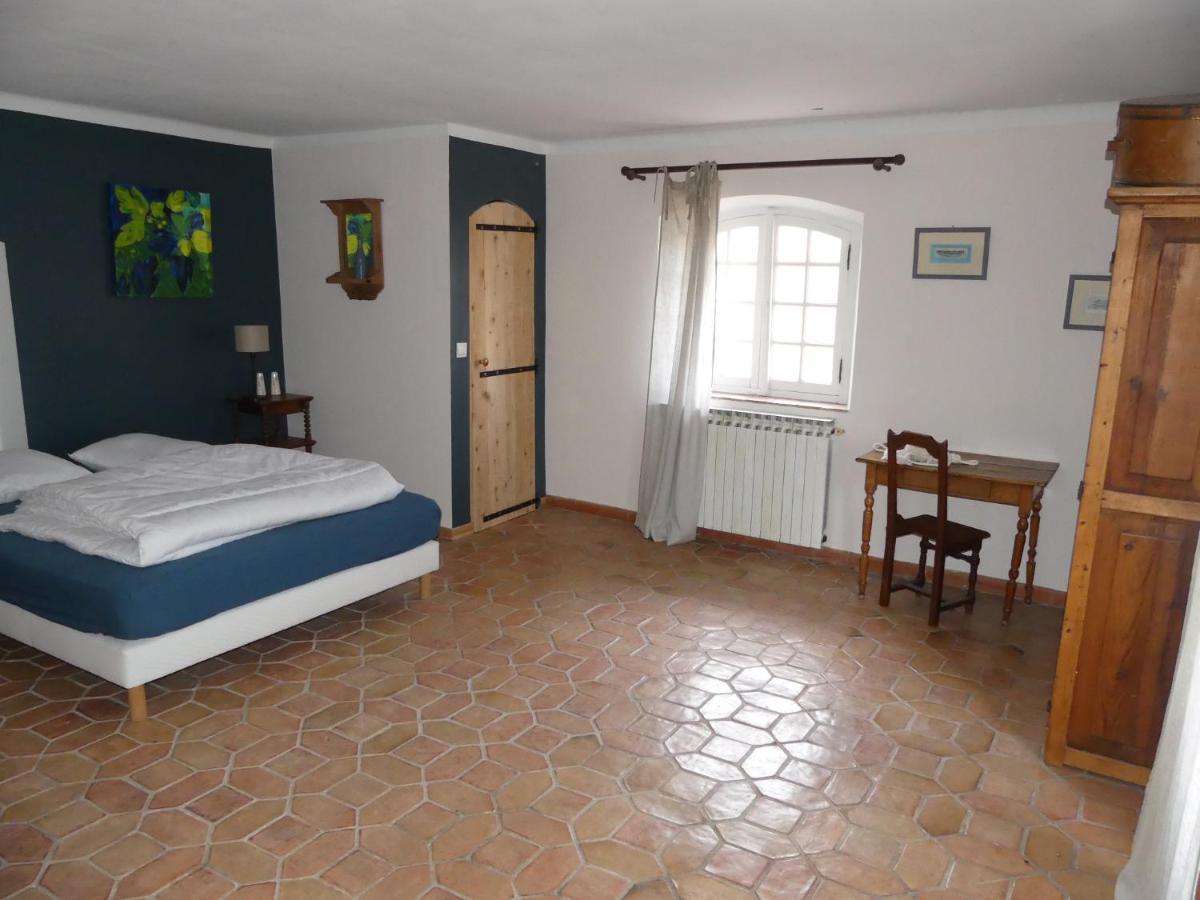 Le Charme D'Une Vieille Bastide Provencale Solliès-Pont Екстериор снимка
